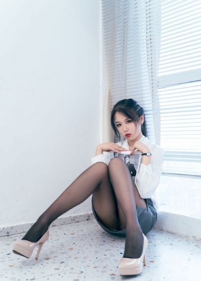 《艳美2》动漫在线